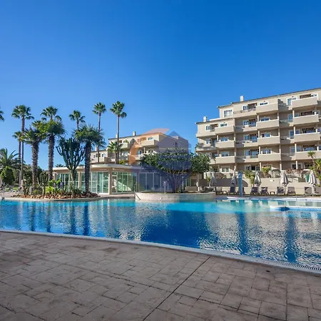 V Plaza Apartament *